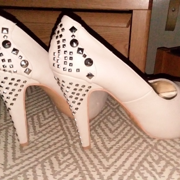 RUE21 Beige Studded High Heels $35 OBO - Picture 2 of 8